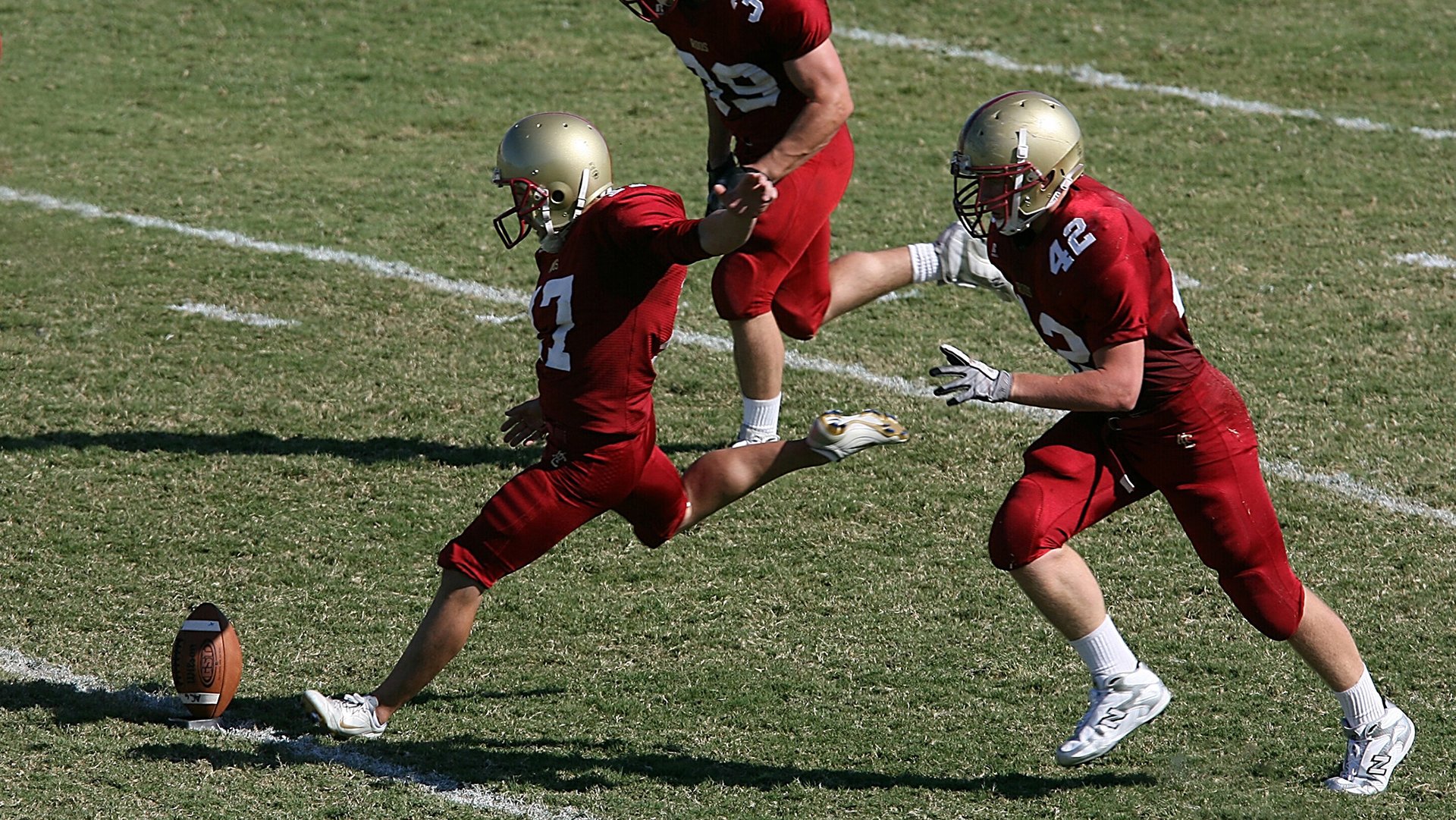 AC MILANSPORTS-五大联赛防守球员出球能力影响球队控球质量，球队防守效率高好还是低好